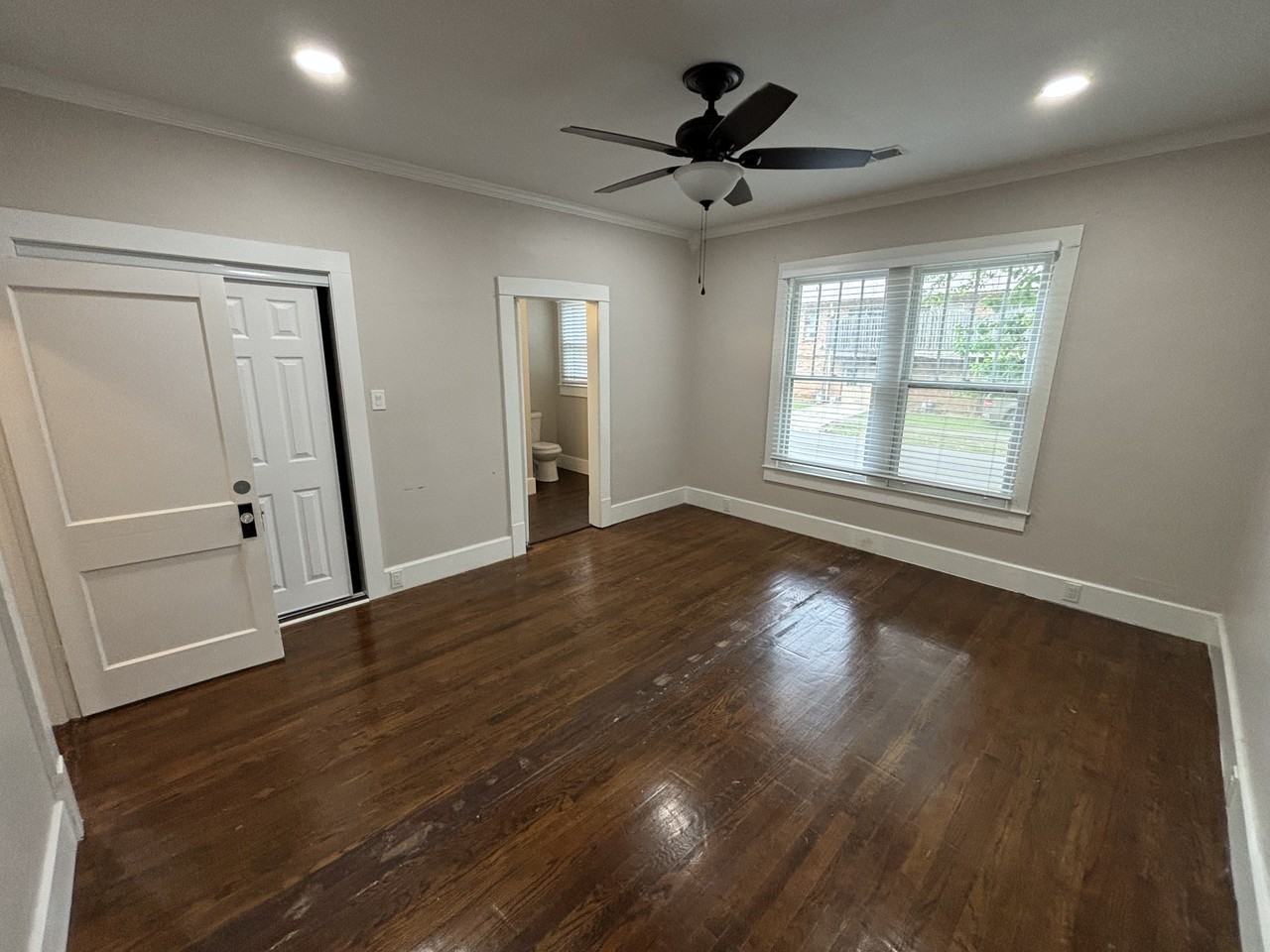 402 W Mobile St #NA - Photo 5 of 9