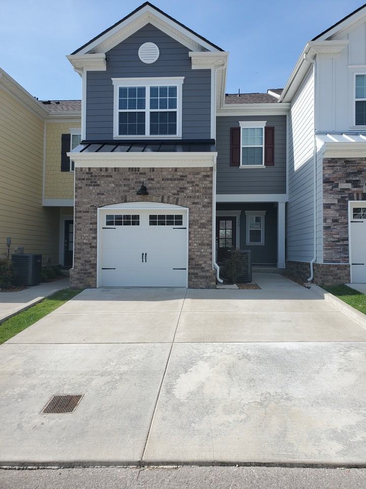 Kinsale Dr #320 - Photo 2 of 24