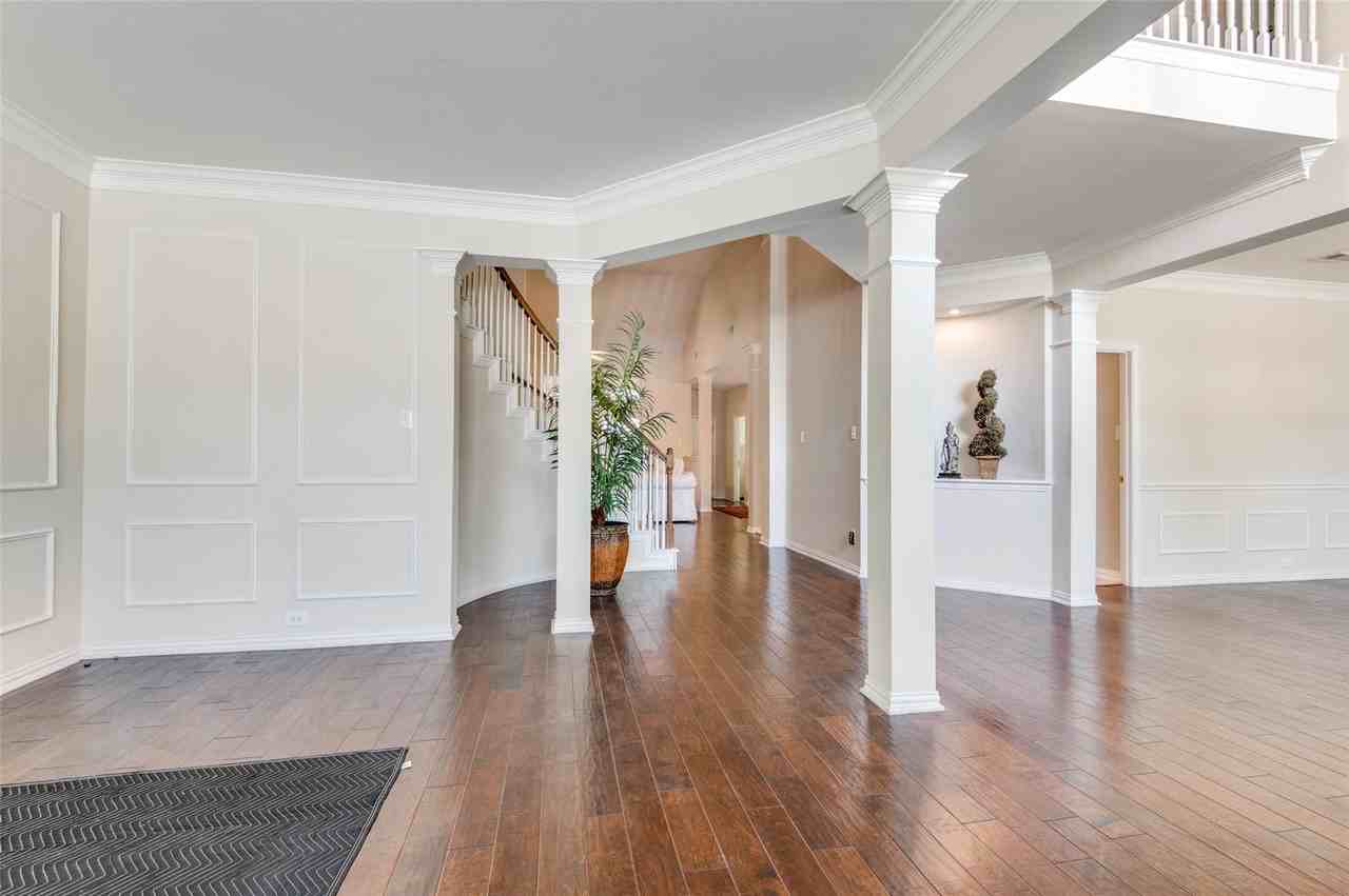 928 Hidden Hollow Ct - Photo 3 of 20
