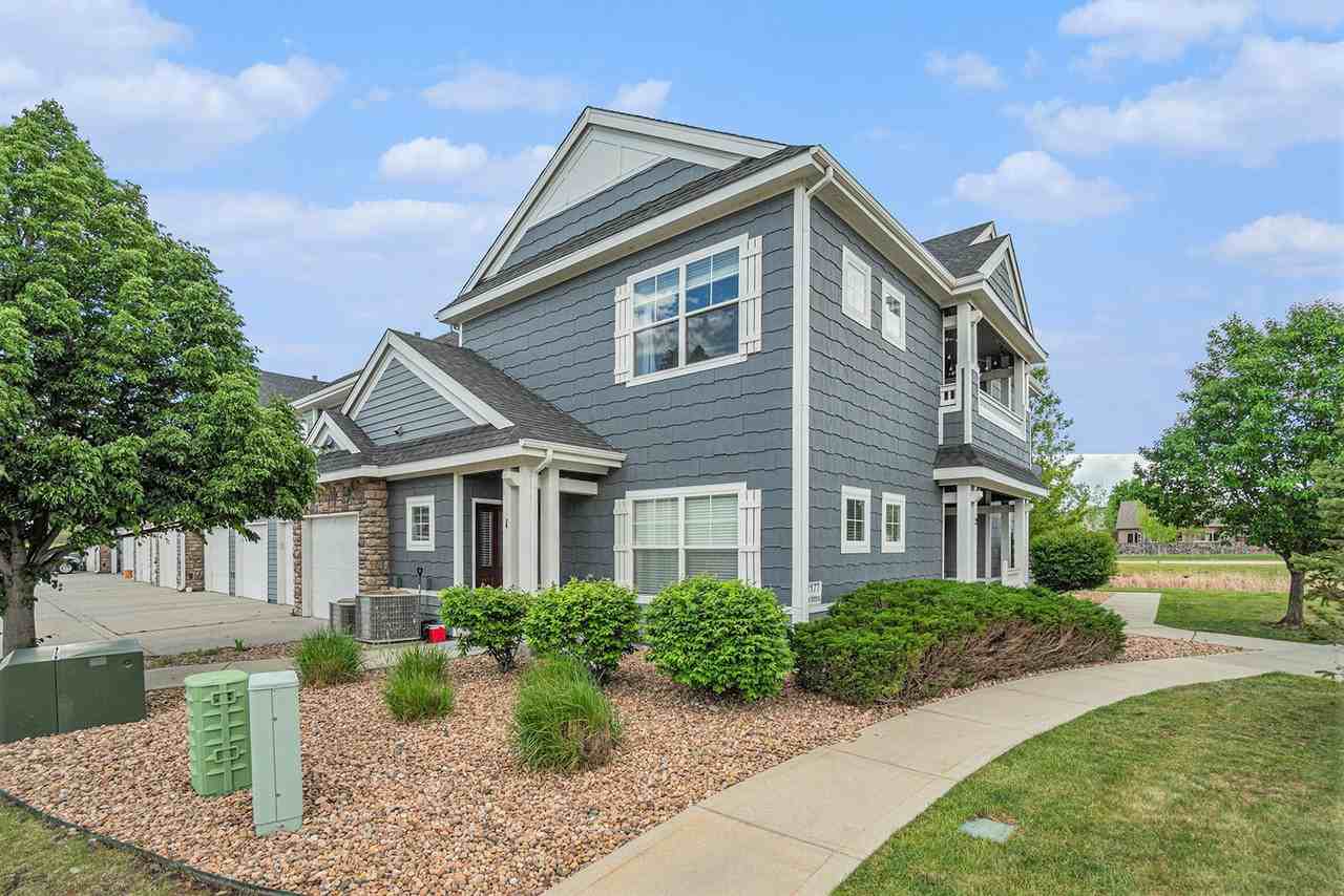 2177 Cape Hatteras Drive - Photo 2 of 11