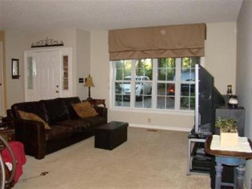 414 Moseley Rd - Photo 2 of 15