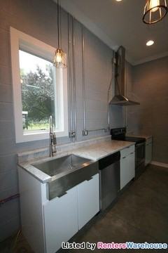 1064 2nd Ave S - Photo 3 of 8