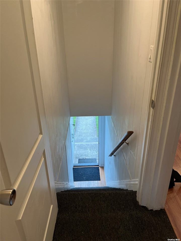 383 S Ocean Ave - Photo 2 of 11