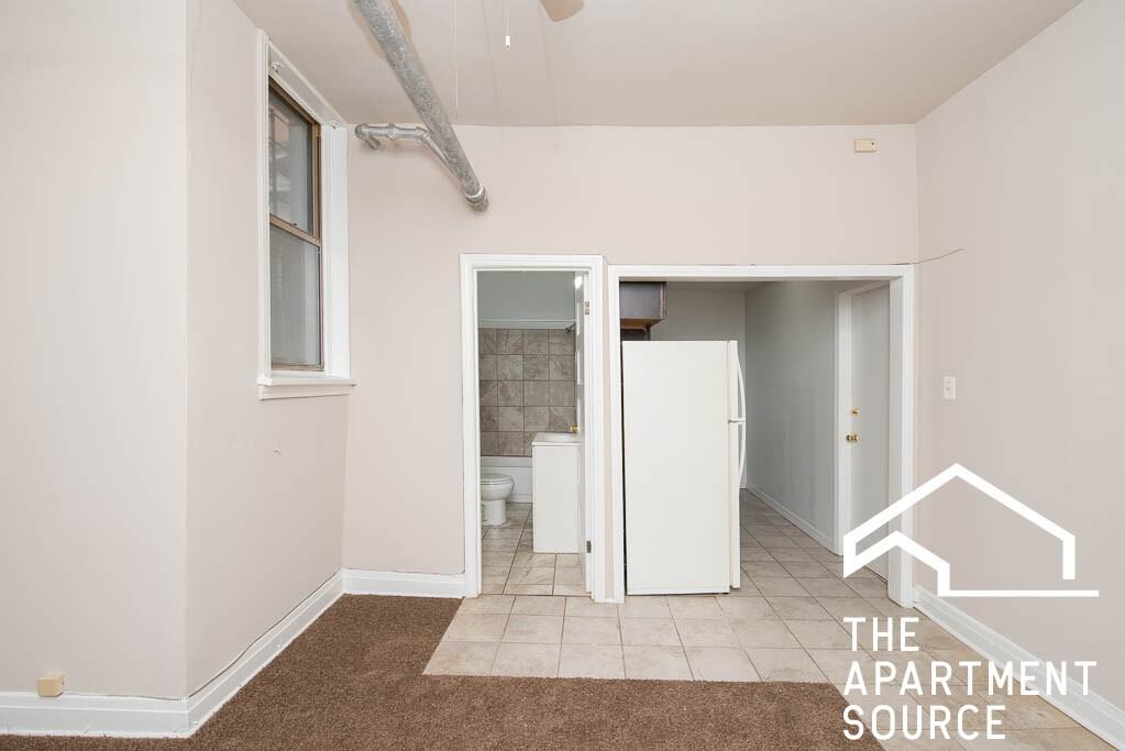 1371 W Estes Ave #2D - Photo 5 of 14