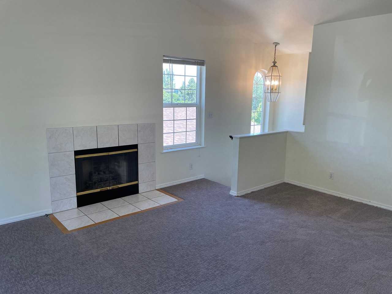 9022 20th Ave Ne - Photo 7 of 27