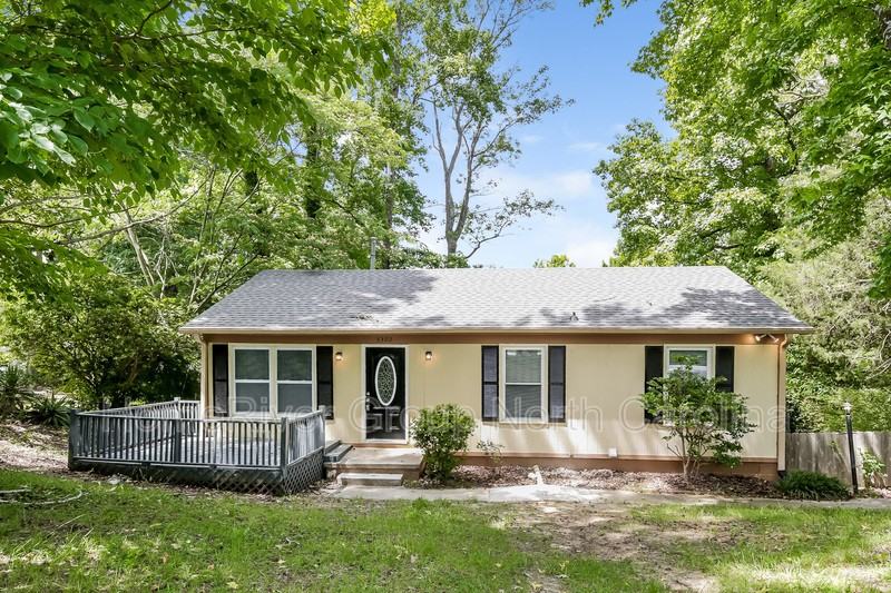 3302 Timmons Ave - Photo 2 of 18