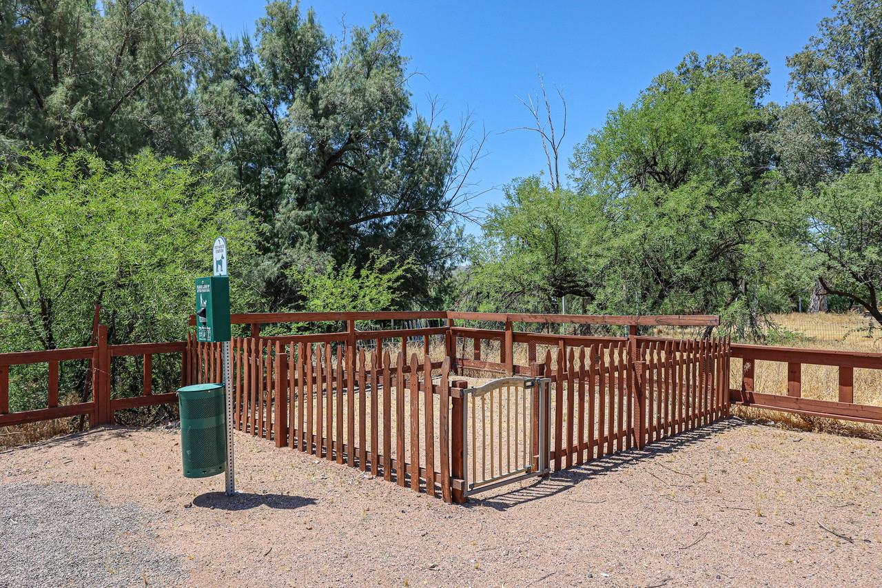 123 W Quarelli St - Photo 4 of 8