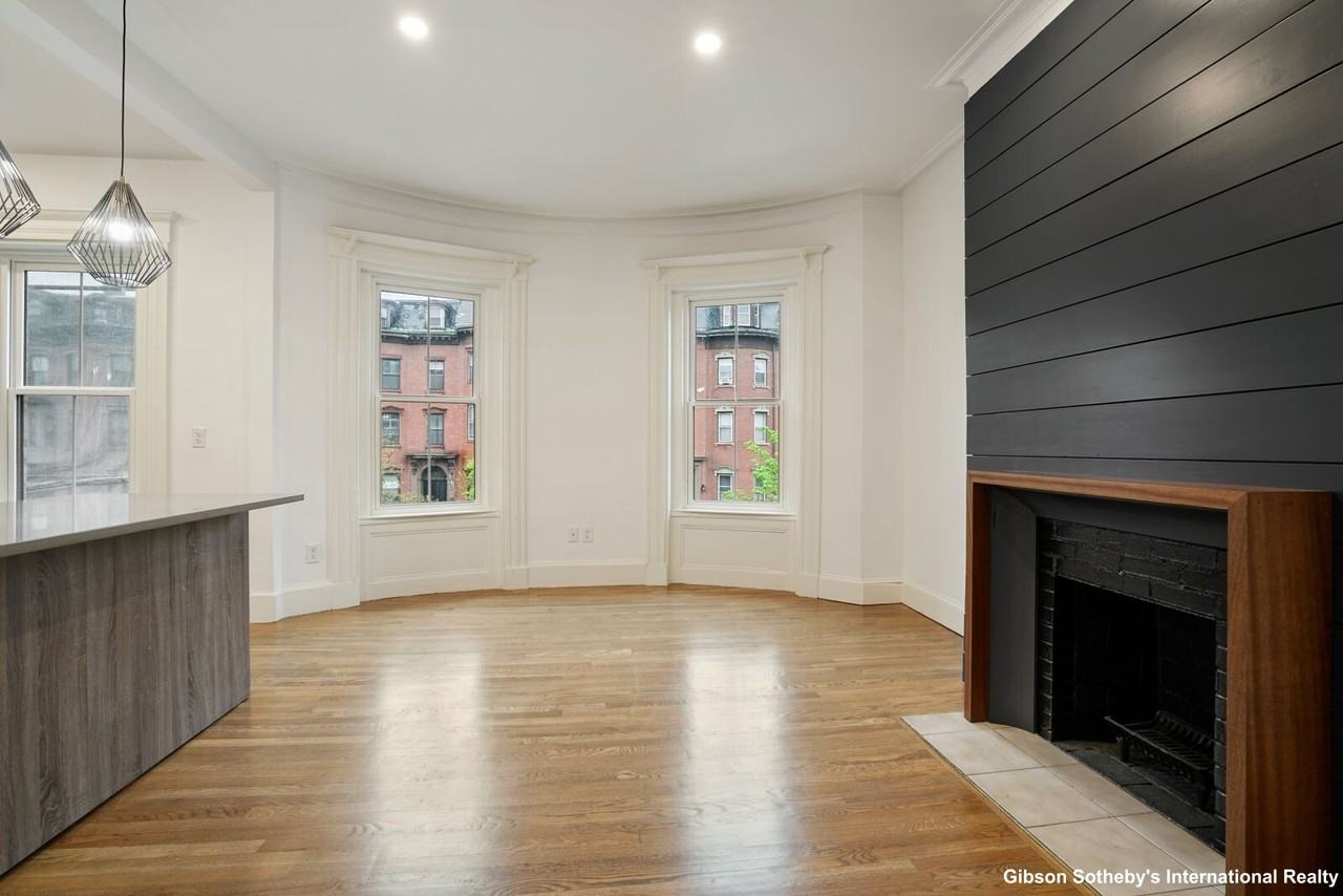 512 Massachusetts Ave #5 - Photo 6 of 17