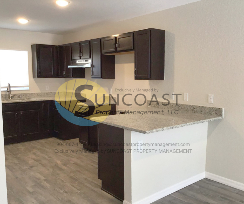 9315 N Travis Dr - Photo 2 of 8