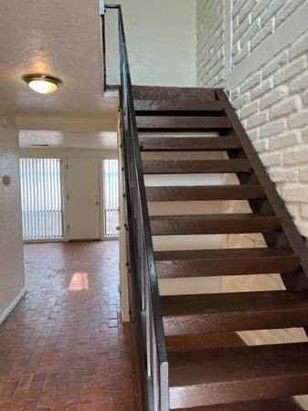704 Truman St Ne - Photo 6 of 38