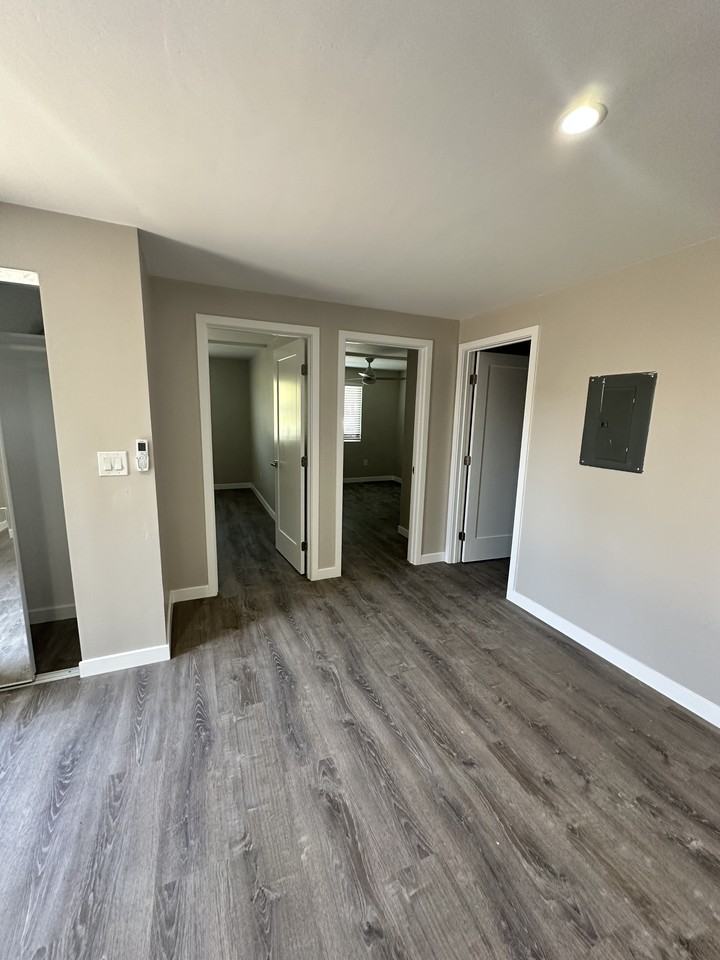 4816 54th Street - Photo 7 of 10