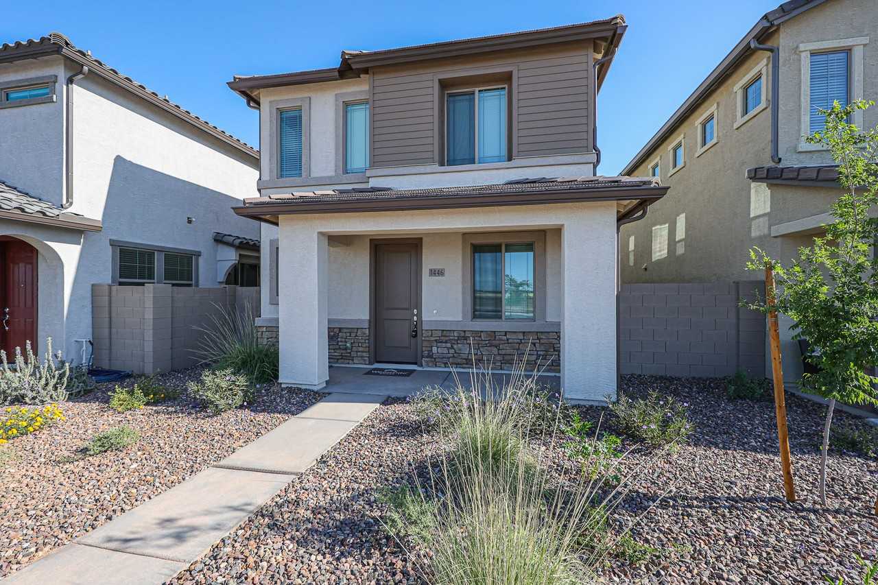 1446 W Sparrow Dr - Photo 3 of 34