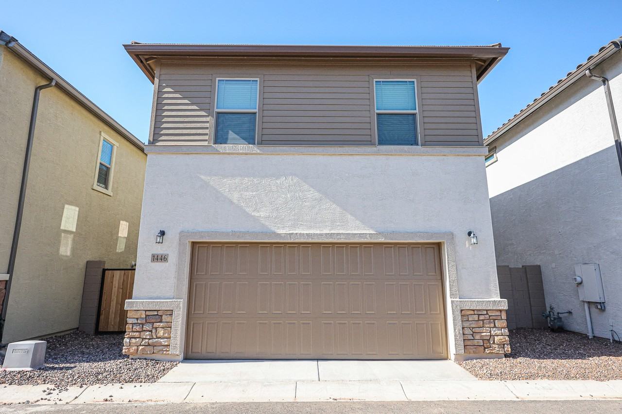 1446 W Sparrow Dr - Photo 4 of 34