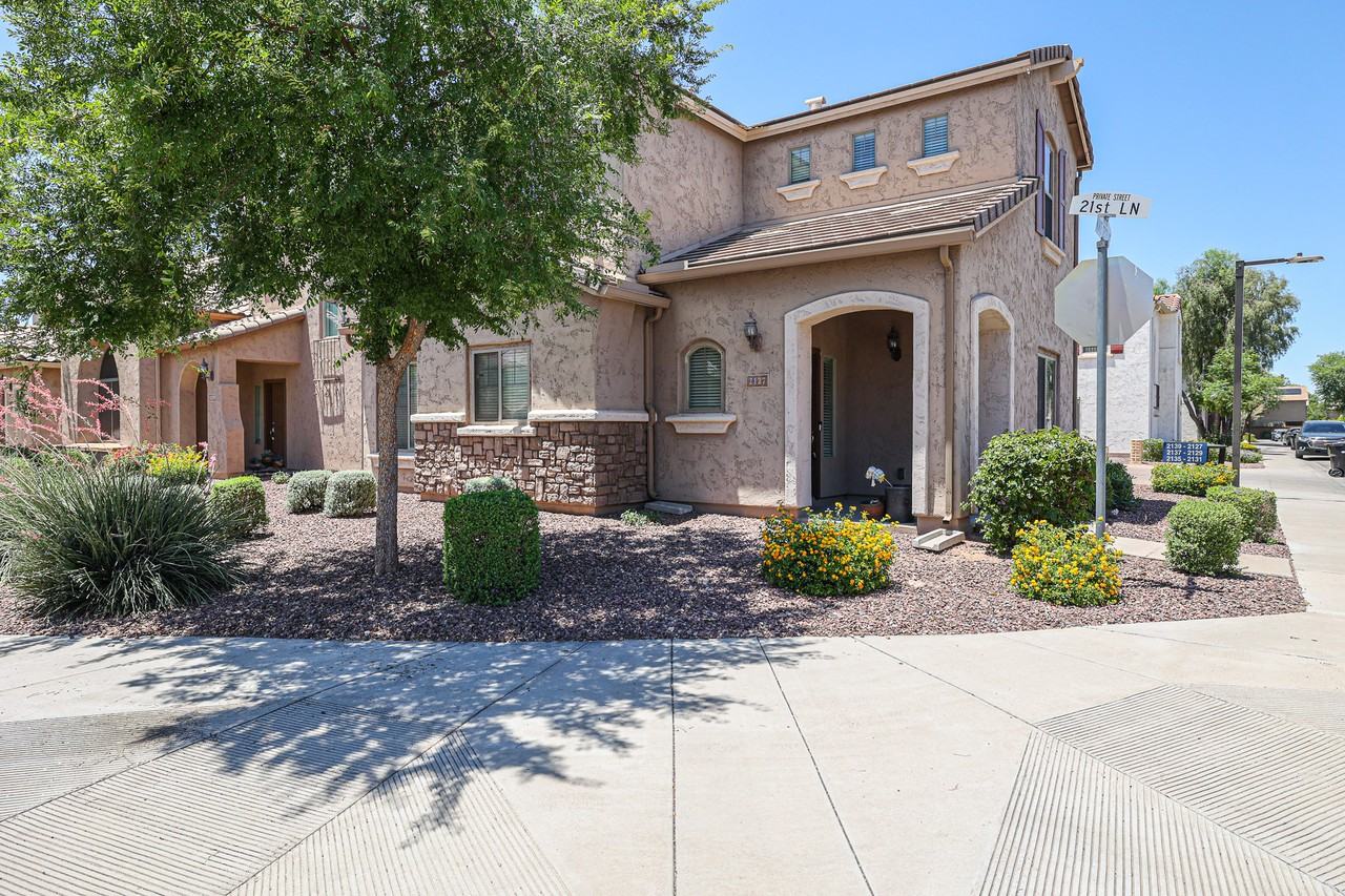 2127 W Monte Cristo Ave - Photo 3 of 34