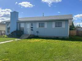 featured image of 8507 138 Ave Nw