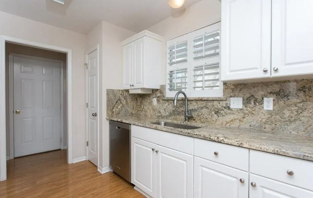 13011 Misty Glen Dr #NA - Photo 6 of 37