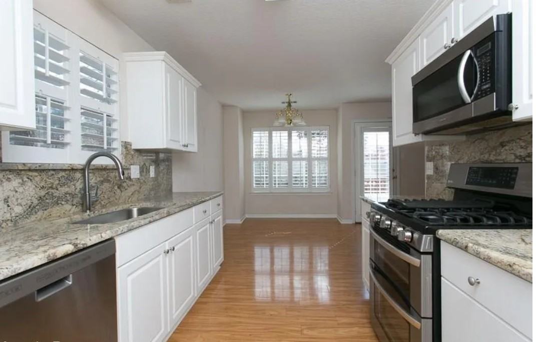 13011 Misty Glen Dr #NA - Photo 7 of 37