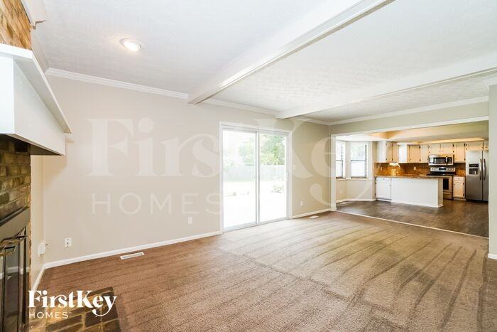 7703 Strathmoore Rd - Photo 2 of 16