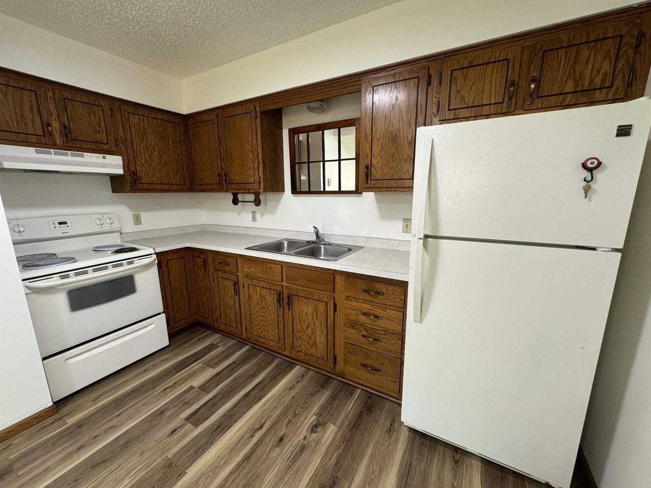 501 Northeast 4th Street - Photo 2 of 12