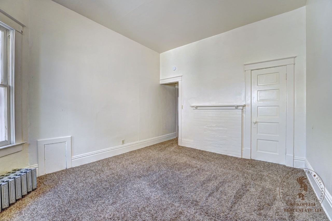 828 Grand Avenue - Photo 5 of 12