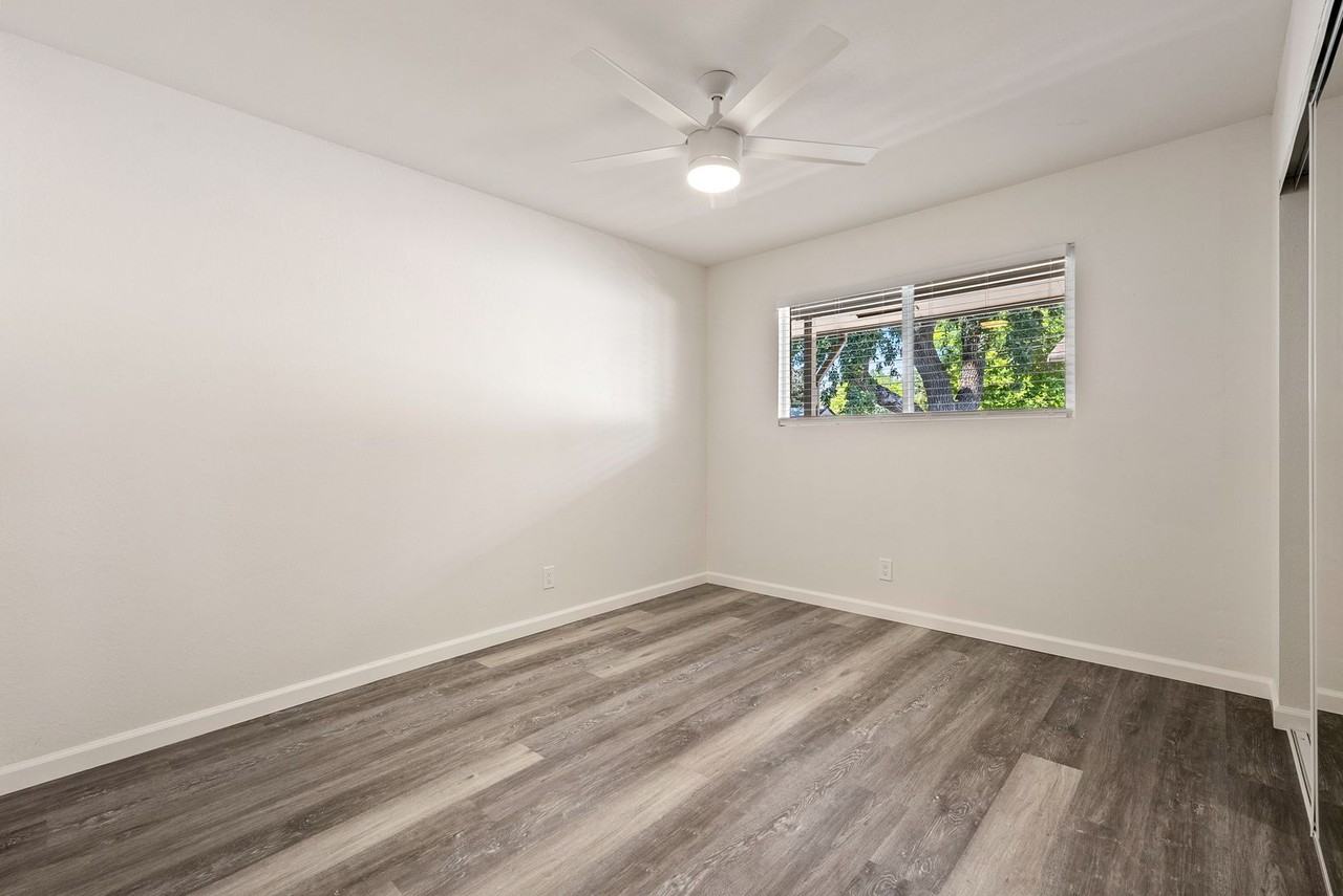 839 17th Street - Photo 6 of 19