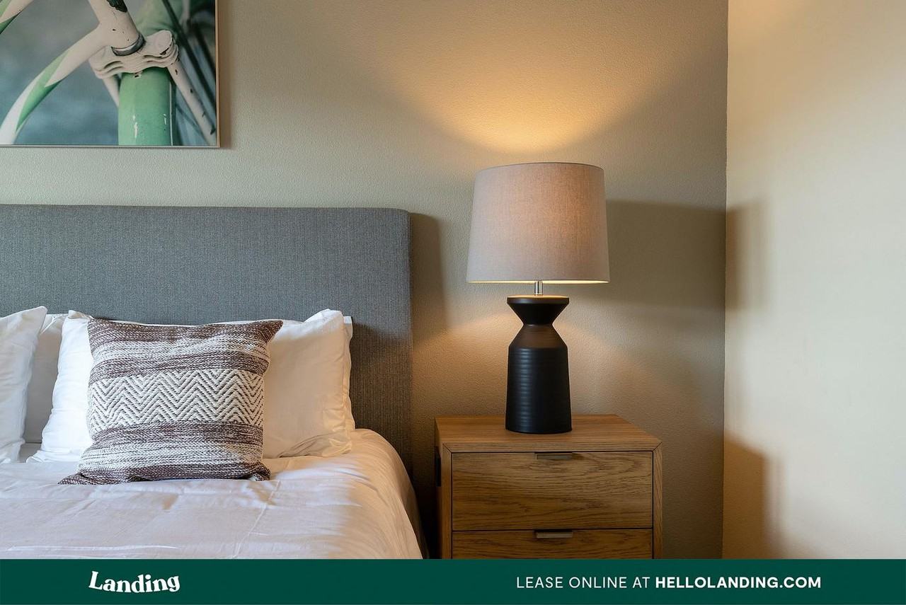 715 W Slaughter Ln - Photo 2 of 50