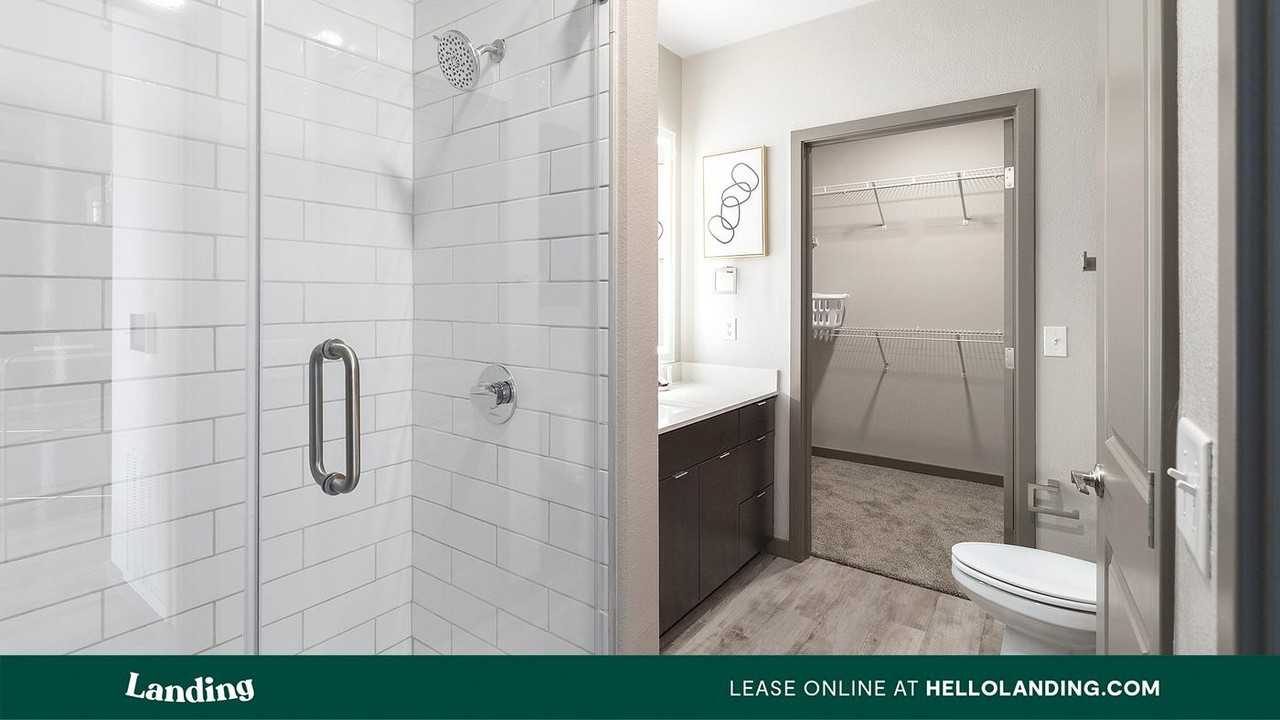 3150 W Twain Avenue - Photo 7 of 50