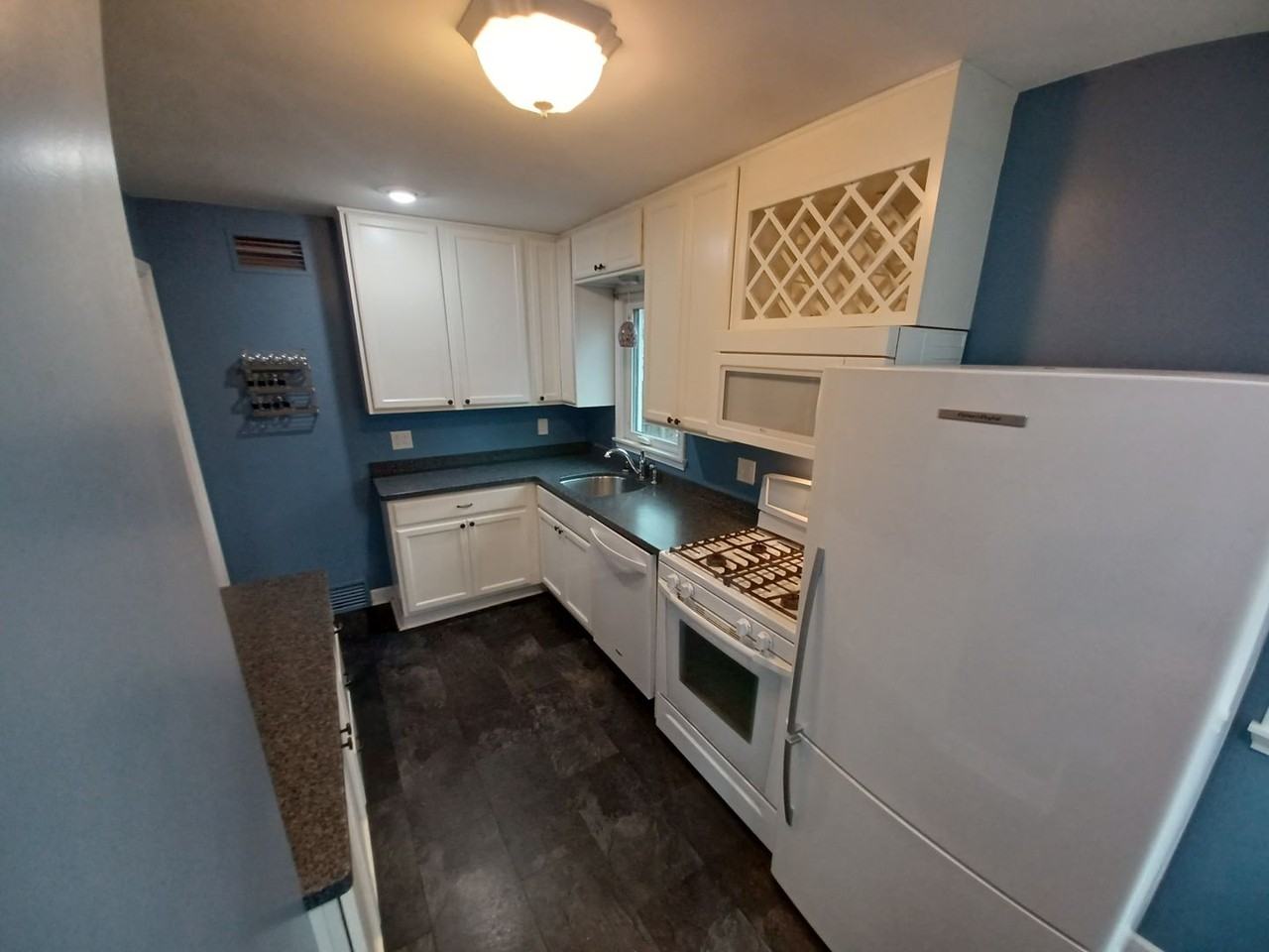 2137 3rd St E - Photo 2 of 39