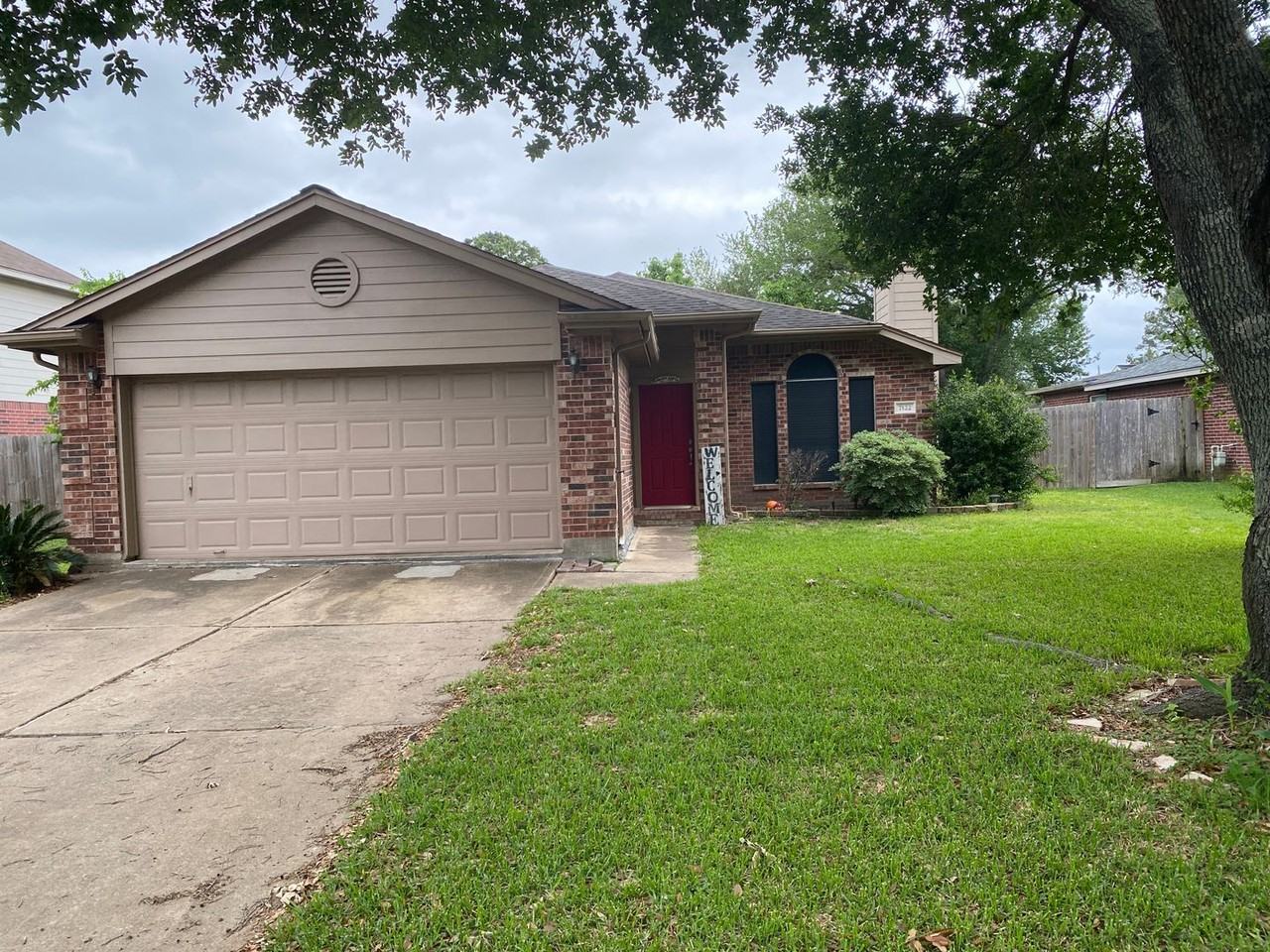 7122 Brockington Dr - Photo 2 of 2