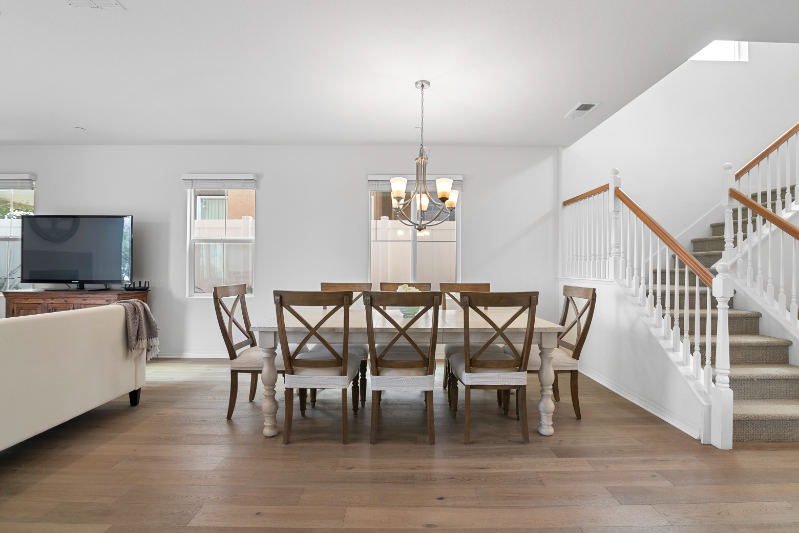 7264 Wembley St - Photo 3 of 45