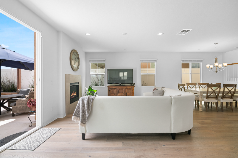 7264 Wembley St - Photo 5 of 45