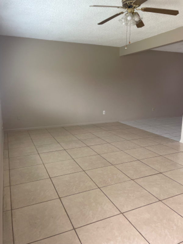 1997 W Houston Ave - Photo 3 of 17