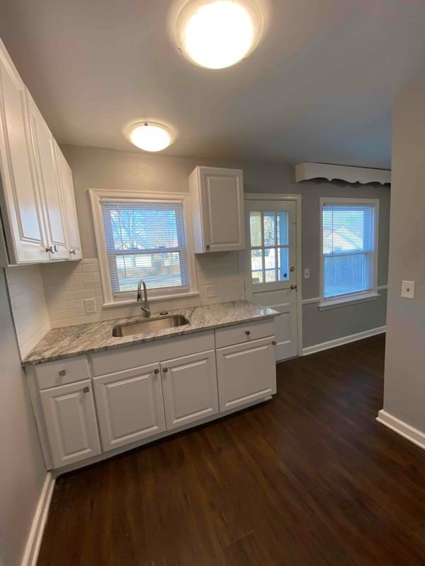 2740 Ruhl Ave - Photo 3 of 19