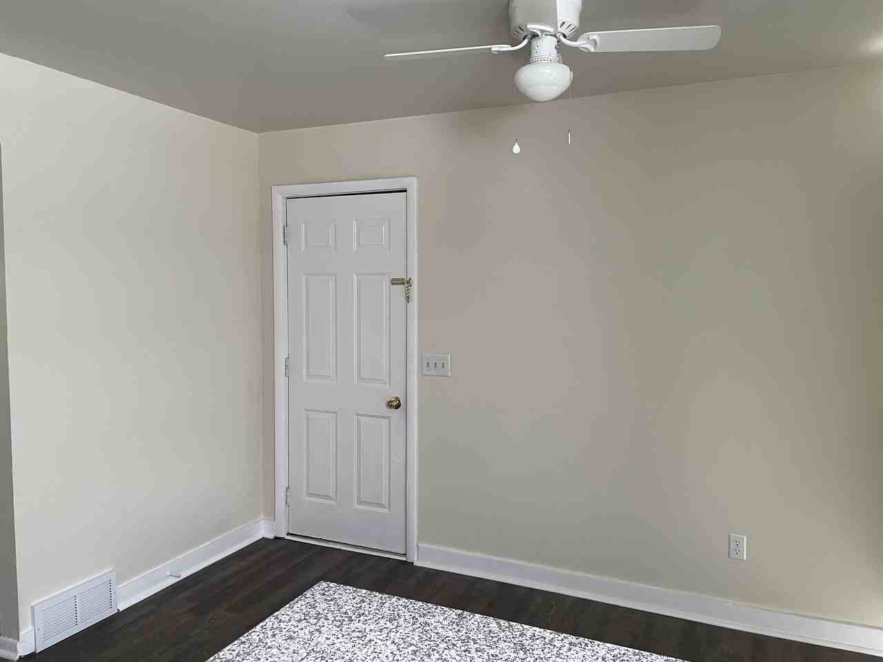 1837 N 10th St #NA - Photo 3 of 9