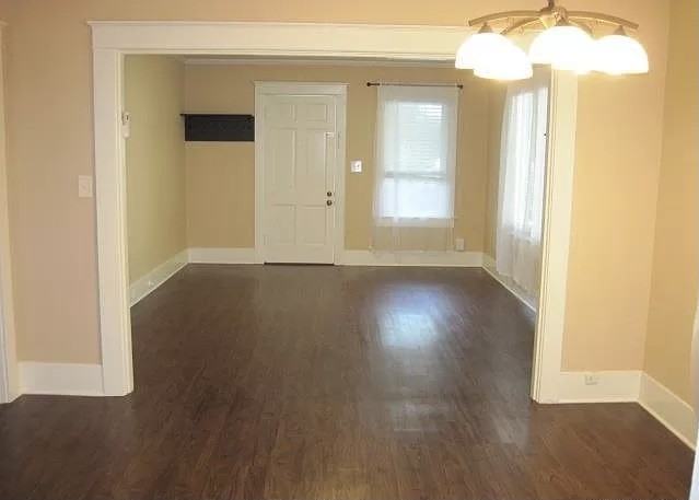 1008 W Elm St #NA - Photo 3 of 19