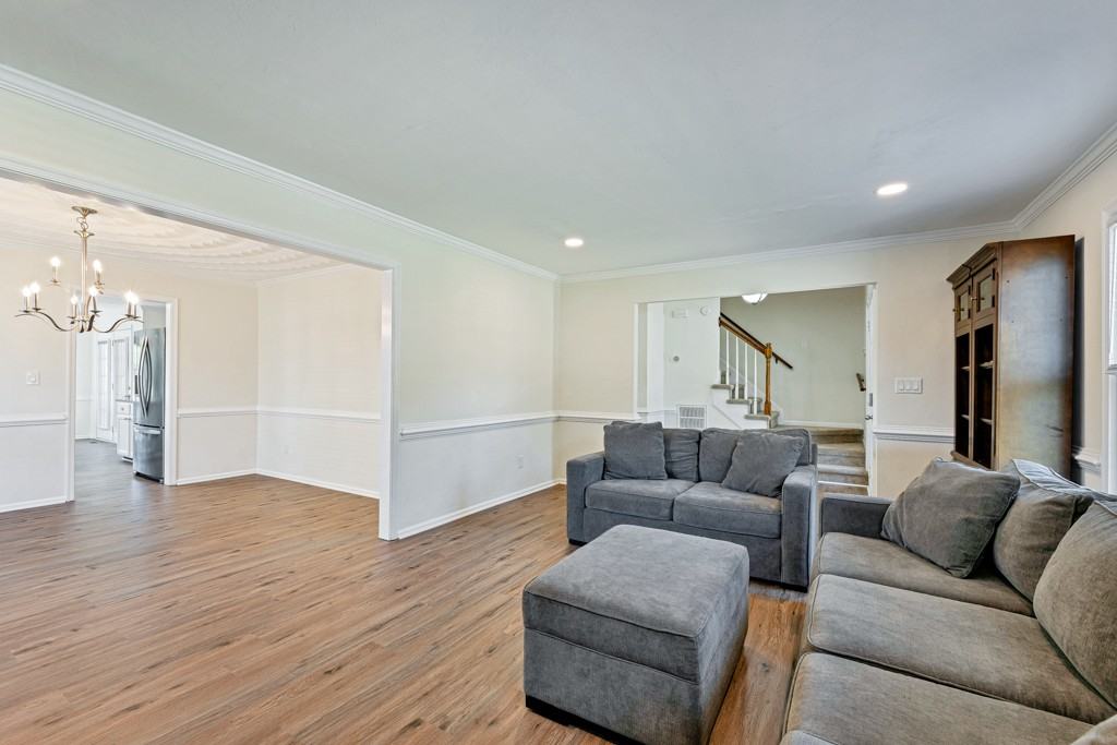 1017 Windswept Cir #NA - Photo 4 of 38