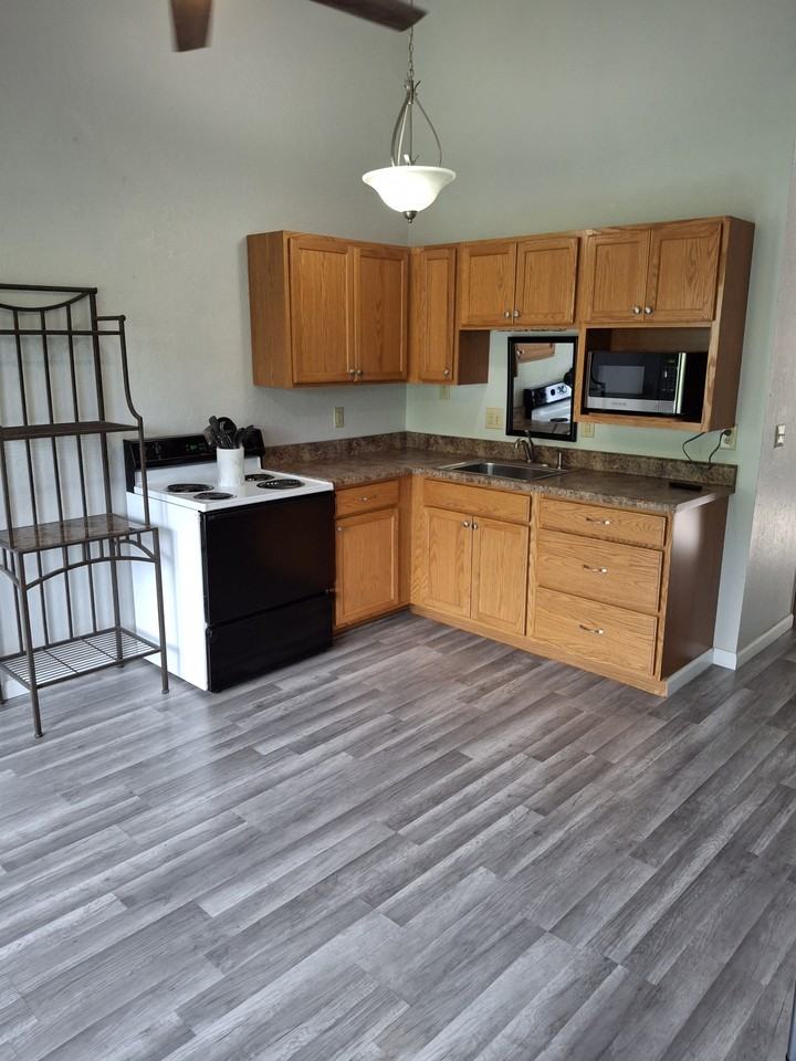 150 Sws Dr #159-4C - Photo 4 of 20