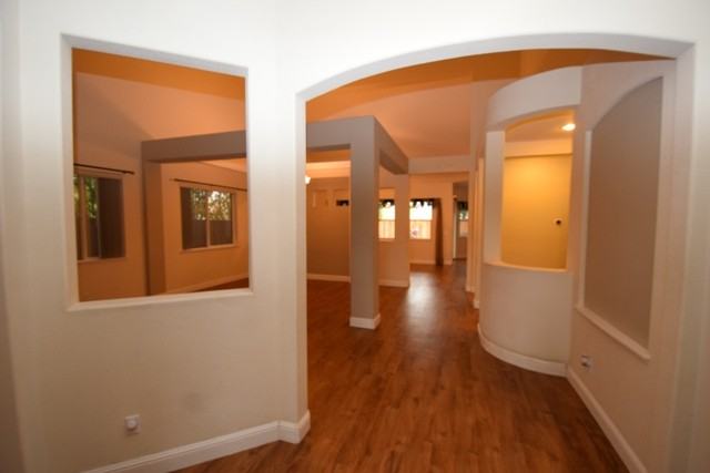 780 Travis St - Photo 3 of 21