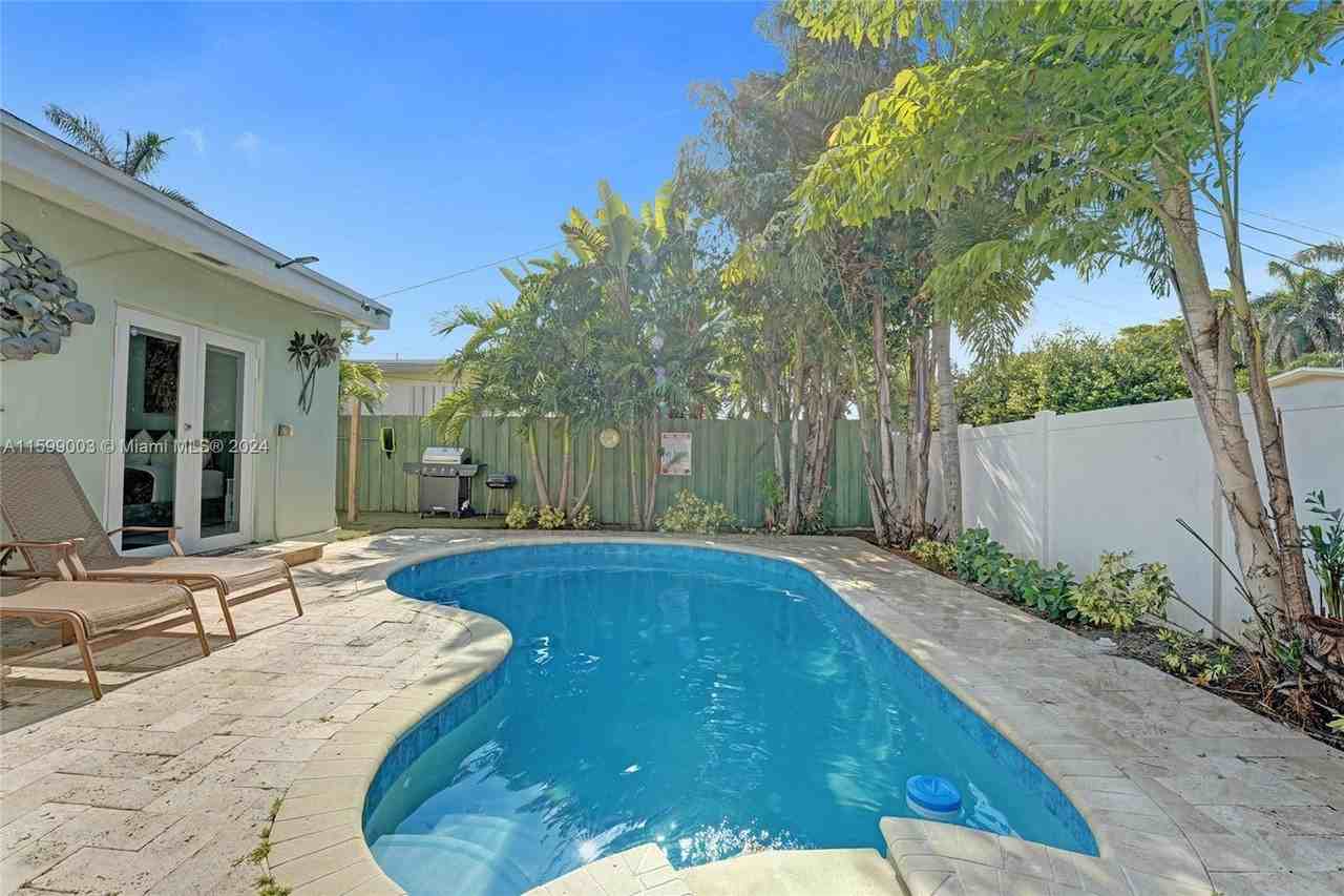 218 Se 4th St #0 - Photo 4 of 50