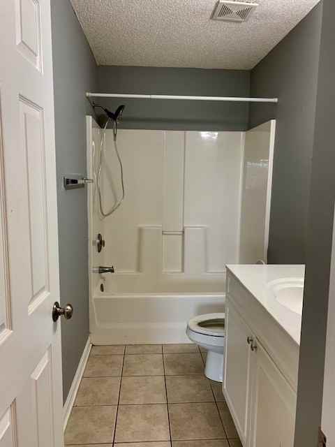 501 Pinewood Rd Apt E - Photo 7 of 27