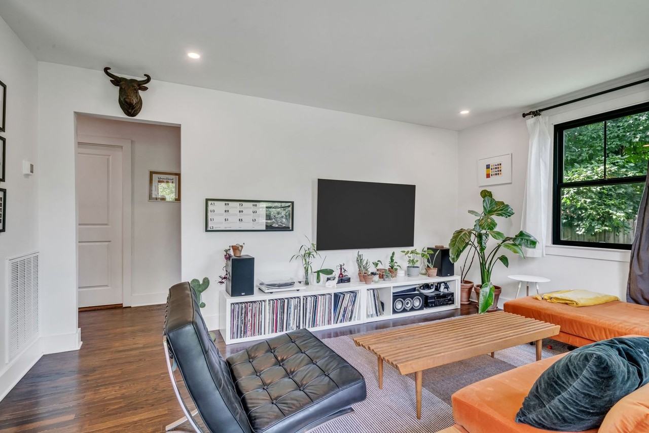 811 Washington Ave - Photo 3 of 33