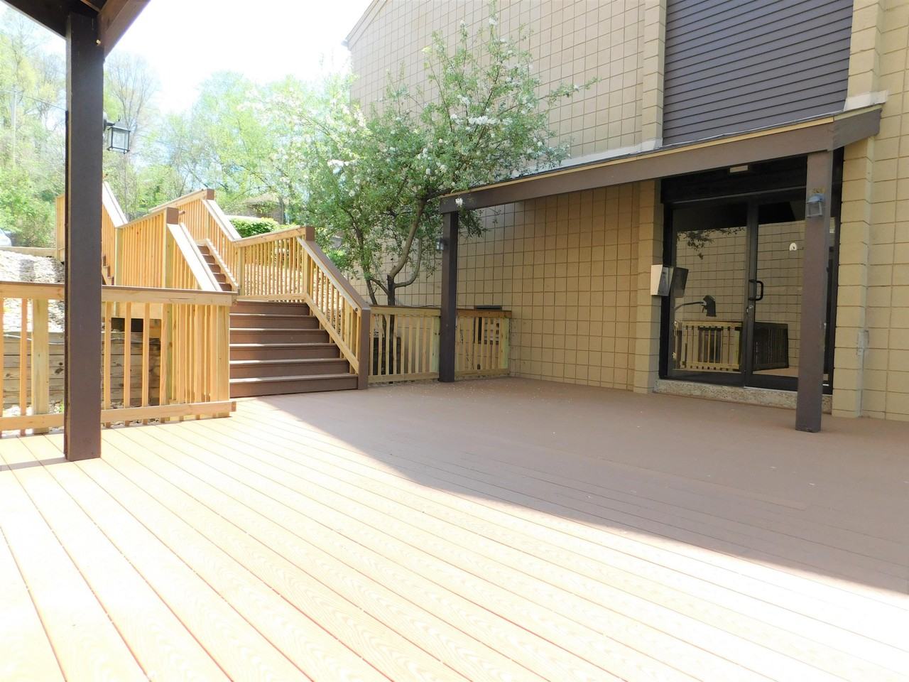 EAGLE NOOK APARTMENTS -- 041 - Photo 5 of 25