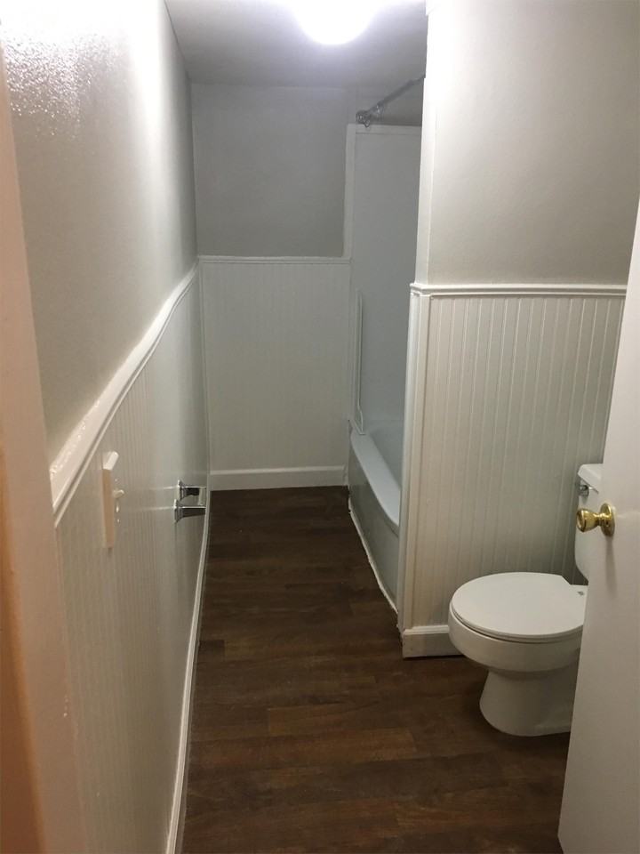 620 Leverett #A - Photo 7 of 8