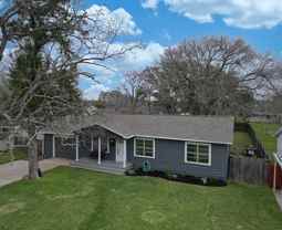 303 Yaupon St #NA - Photo 1 of 1