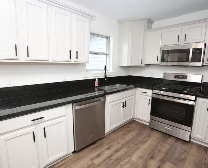 303 Yaupon St #NA - Photo 3 of 22