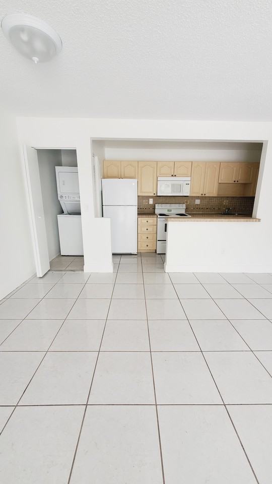 4570 Nw 79th Ave #2A - Photo 7 of 16