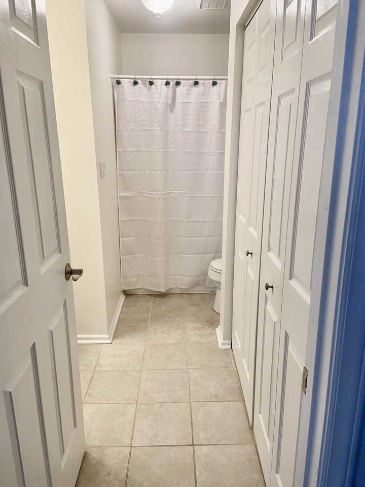2512 Cranbrook Ln #12 - Photo 7 of 20