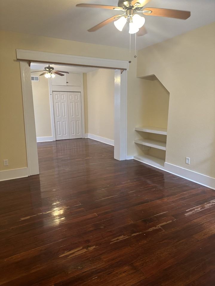 2015 Camp St #A - Photo 4 of 6