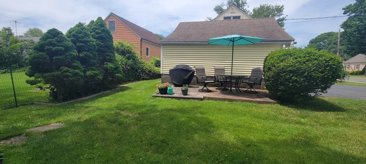 250 Lynne Pl #NA - Photo 3 of 15