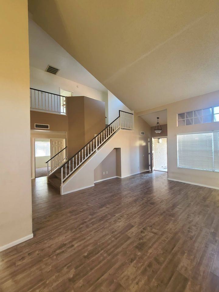 16014 N 48th Pl #1 - Photo 5 of 39